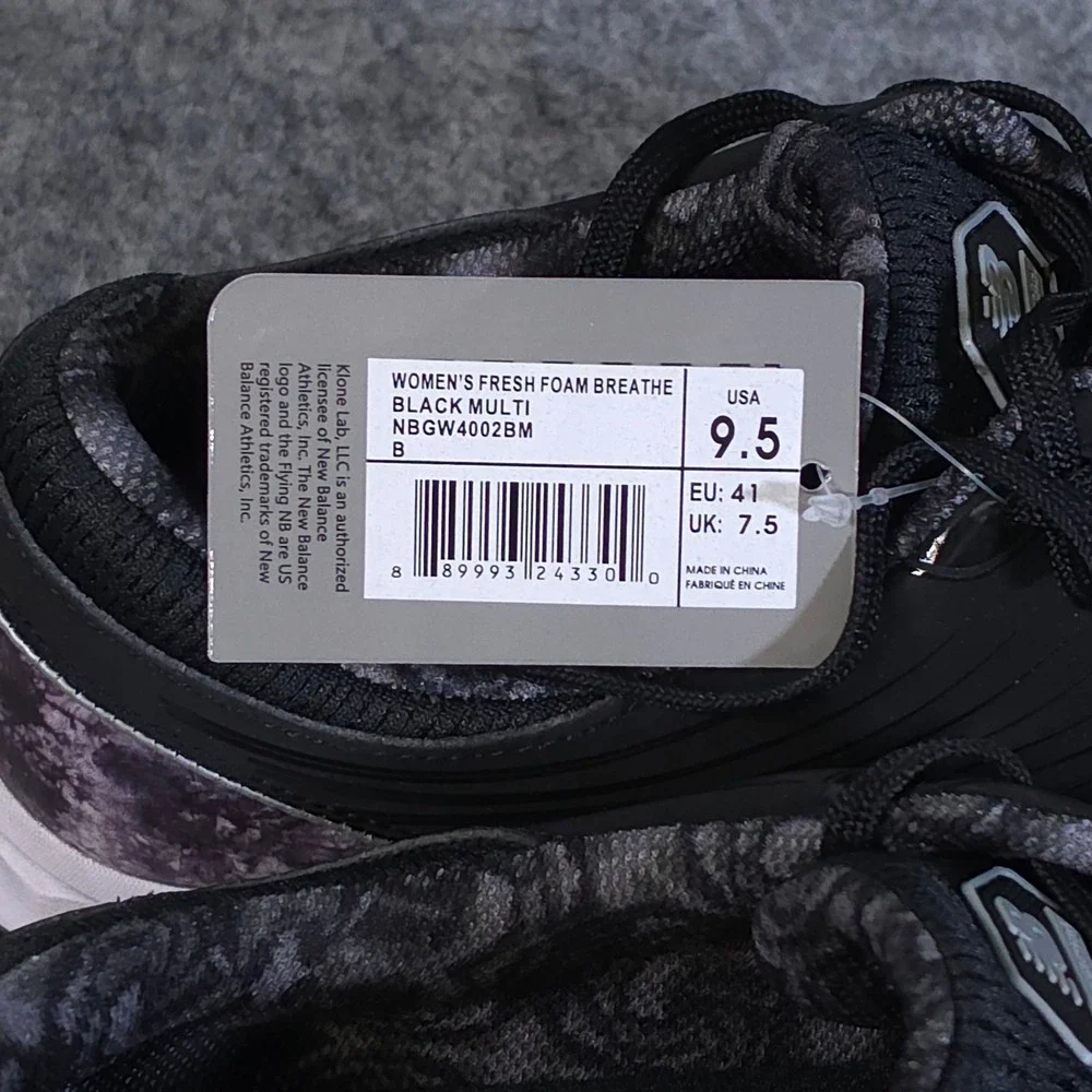 New Balance Women's Black and White Athletic/Golf Sneakers